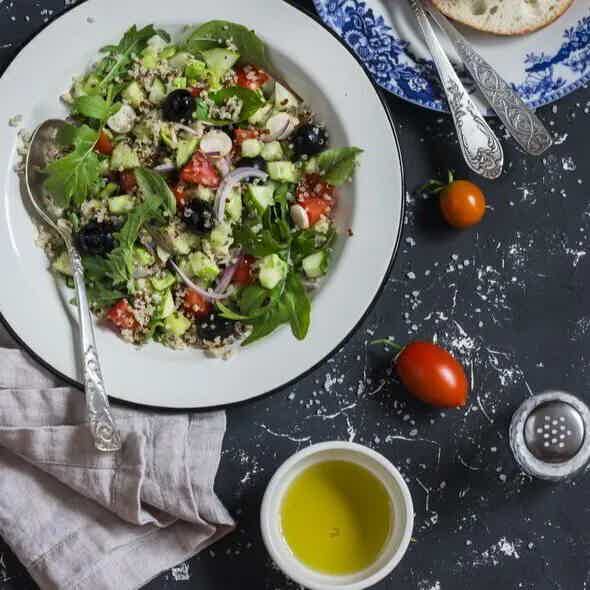 Healthy Mediterranean Quinoa Salad