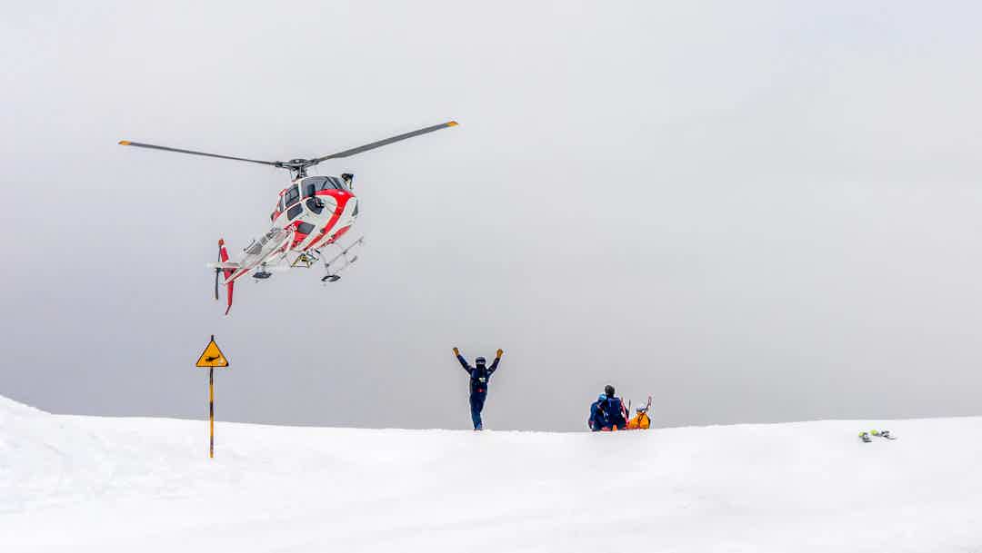 Recovery on the Slopes: A Guide on What to Do After a Ski-Related Knee Injury